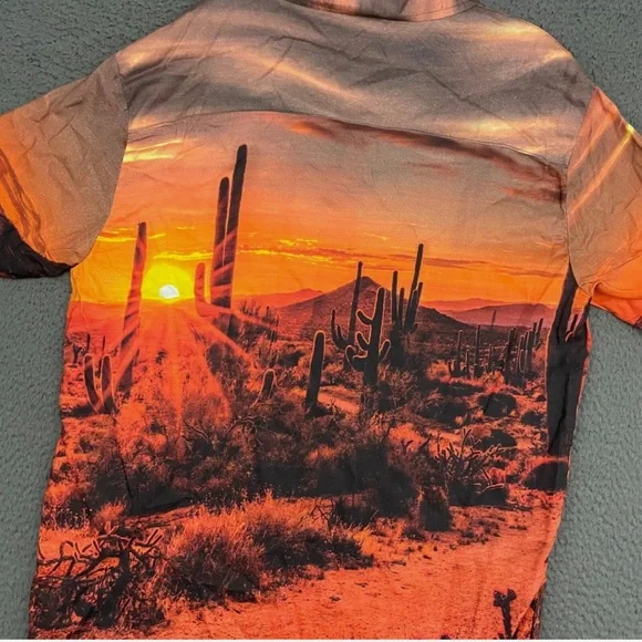 Pleasant Getaway Shirt Mens Medium Button Up All Over Print Cactus Desert - Picture 6 of 6